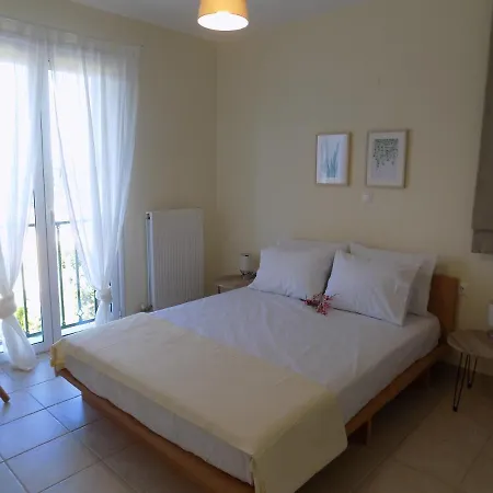 Dragan's House • 2 Floor Maisonette | 2bd | 2wc * Kompítsion