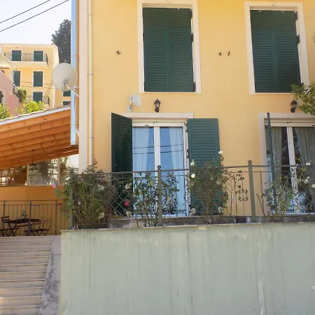 Dragan's House • 2 Floor Maisonette | 2bd | 2wc Apartament
